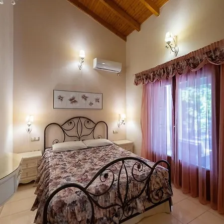 Villa Aura Sea & Shadow Villa, - 4br By μρs Égio