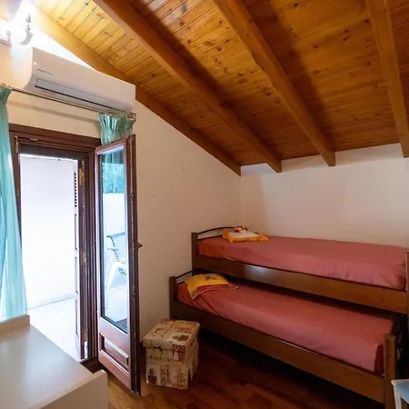 Villa Aura Sea & Shadow Villa, - 4br By μρs Égio