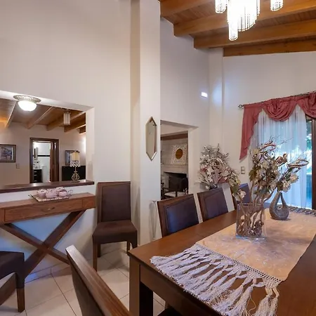 Villa Aura Sea & Shadow Villa, - 4br By μρs Aigio