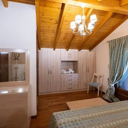 Aura Sea & Shadow Villa, - 4br By μρs Villa Aigio